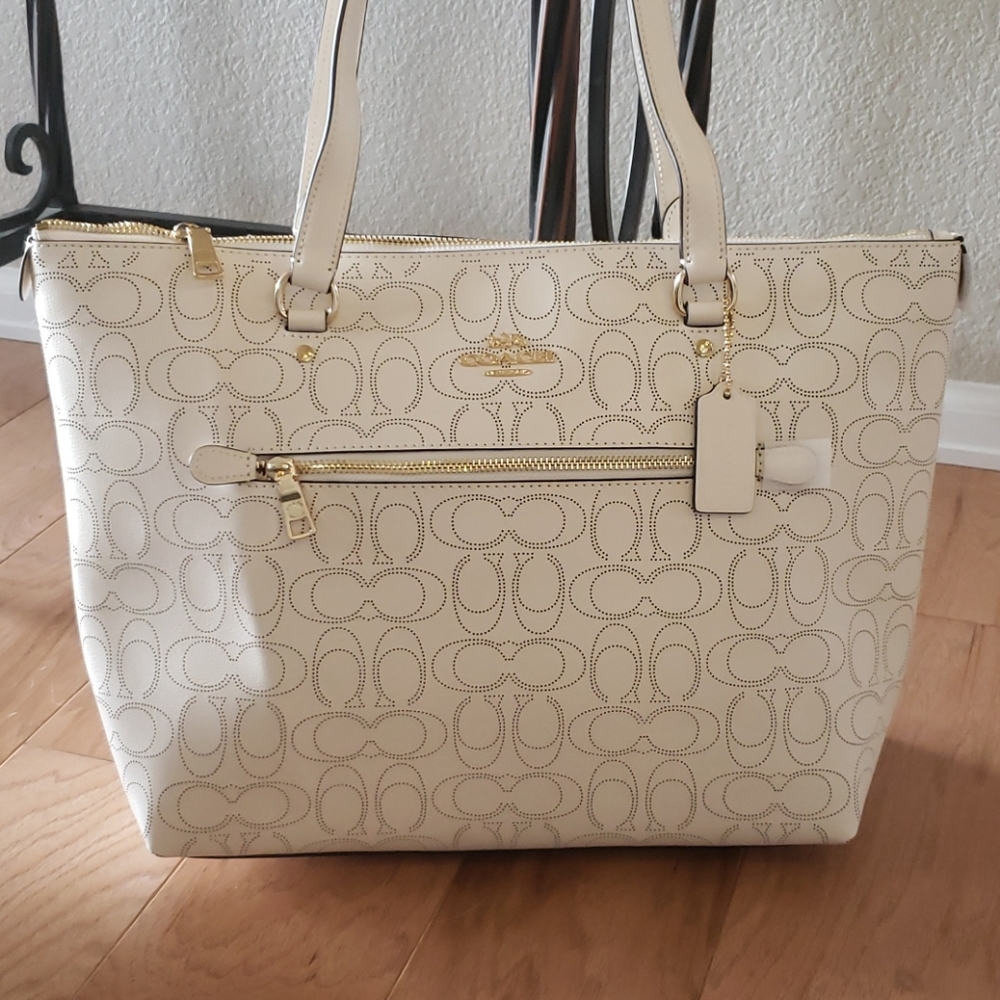 Coach tote